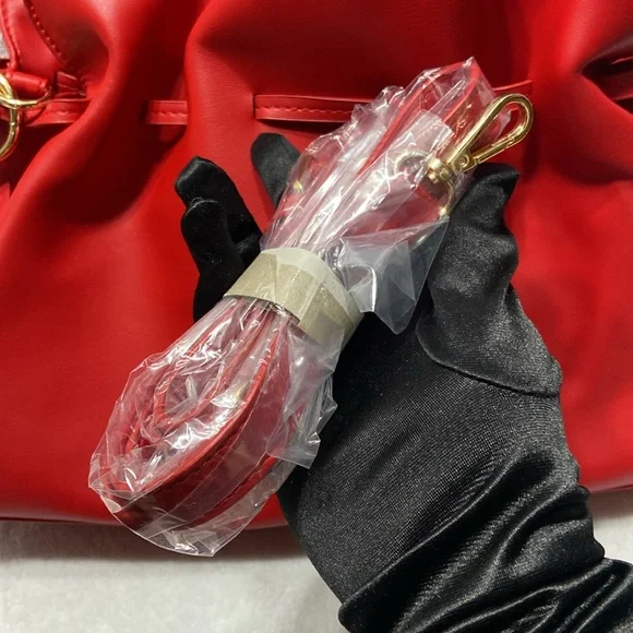 Red and gold badgly Mishka bumpling Handbag - Picture 9 of 14